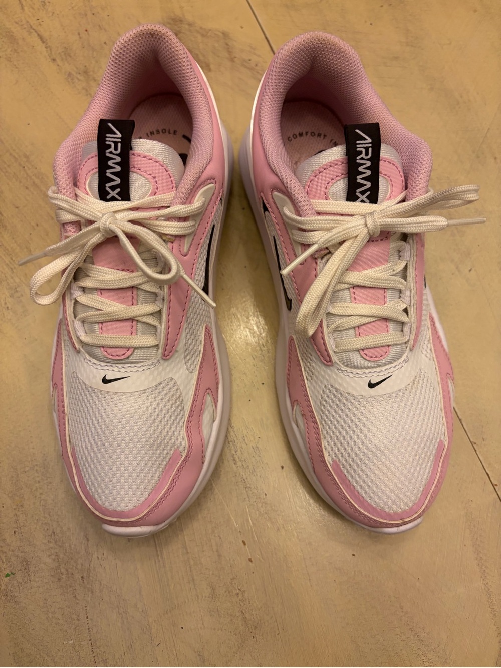 Nike Air Max Bolt CU4152-103 Womens Sneakers Size 7US White Pink Athletic Shoes - Picture 2 of 8